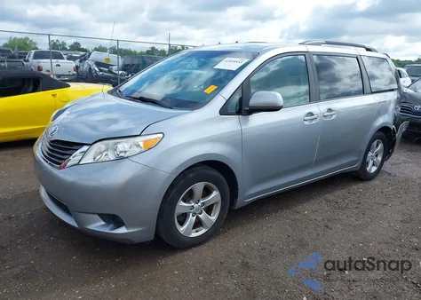 2014 Toyota Sienna Le V6 8 Passenger from USA, damaged, VIN 5TDKK3DC5ES484034